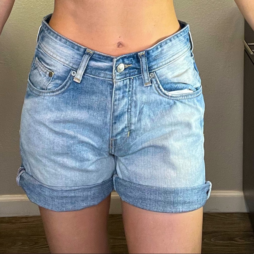 Boyfriend Denim Shorts Size 4. 
H&M